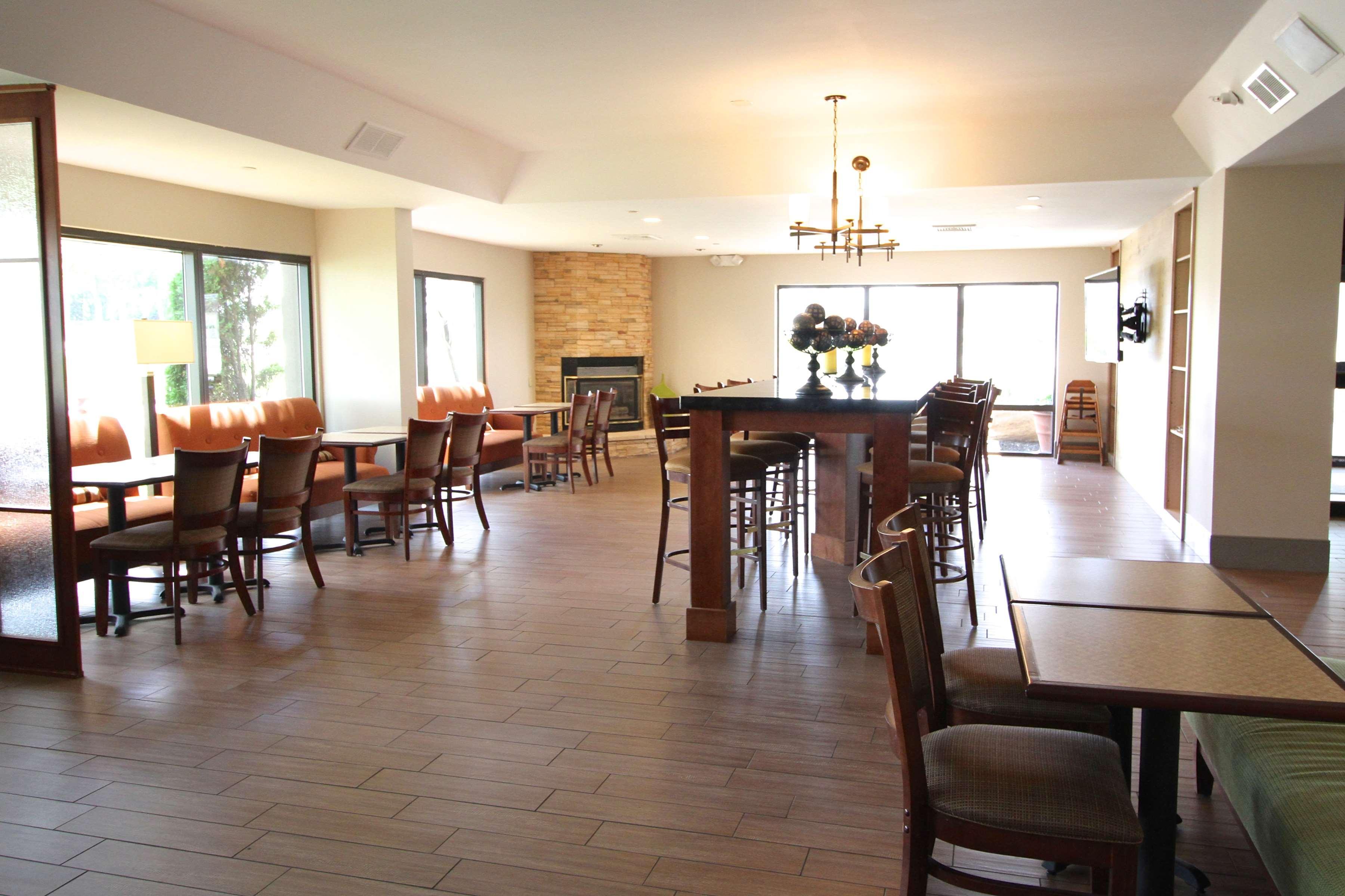 Country Inn & Suites By Radisson, Sandusky South, Oh Milan Bagian luar foto