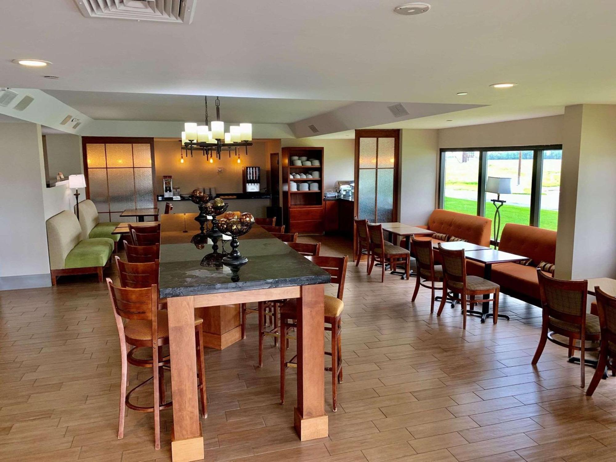 Country Inn & Suites By Radisson, Sandusky South, Oh Milan Bagian luar foto