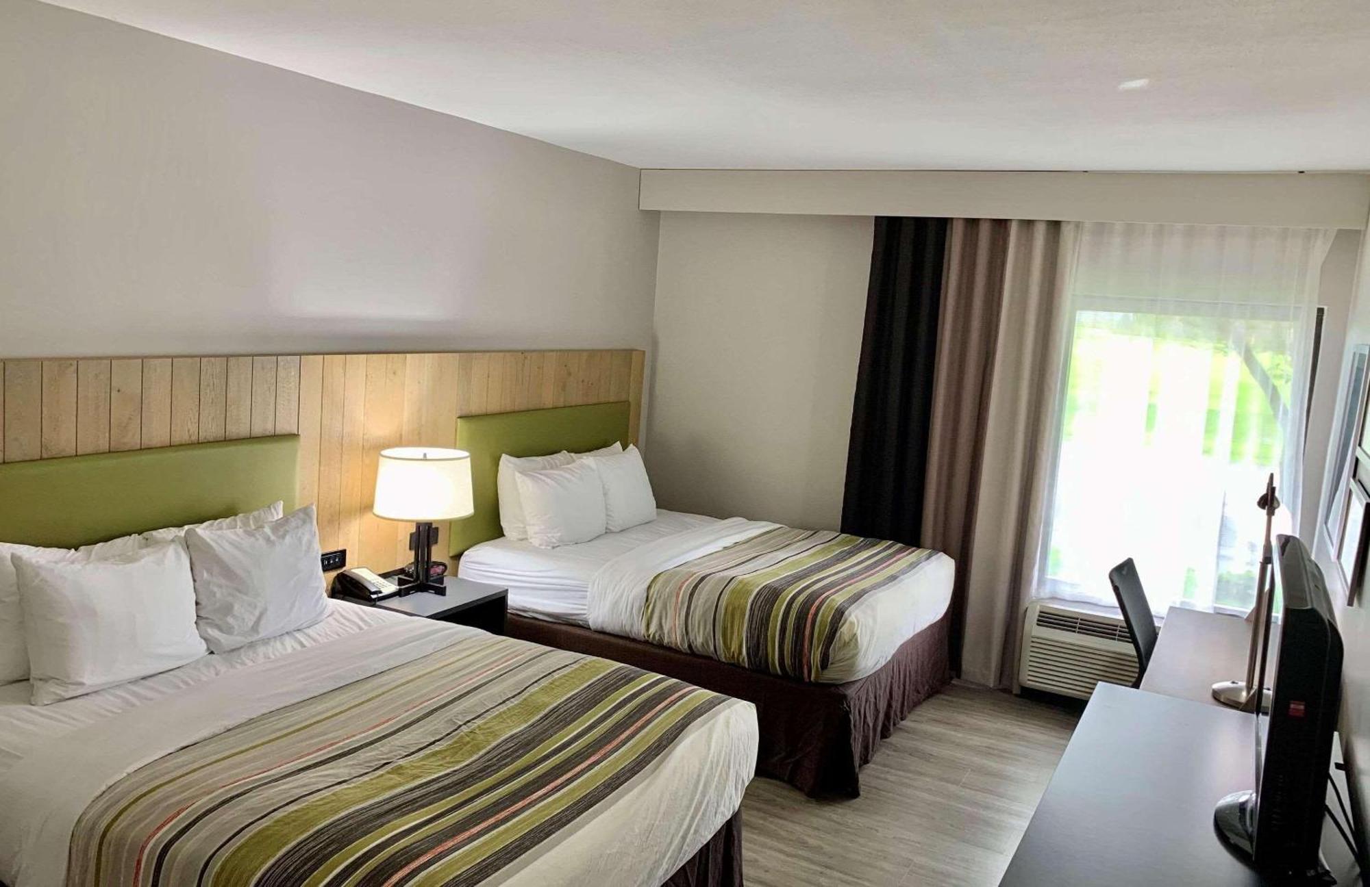 Country Inn & Suites By Radisson, Sandusky South, Oh Milan Bagian luar foto